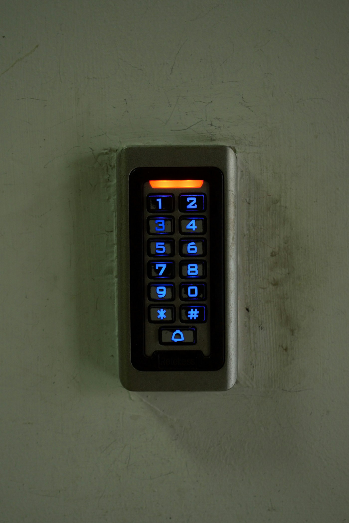 Keypad access control panel for secure entry